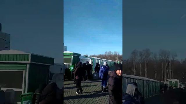 Власть не может быть смешной: Мигранты унизият везде !!! смотреть онлайн