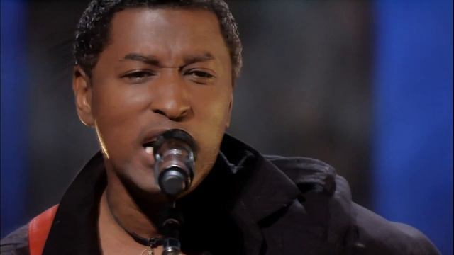 Trisha Yearwood & Babyface Perform 'Change The World' | CMT Crossroads смотреть онлайн
