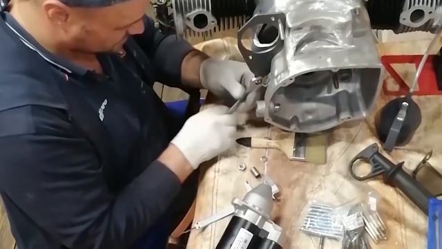ТЮНИНГ мотоцикла URAL - ЭТО ЗЛО. Разборка, доработка кпп и редуктора. К запуску готов.#6 смотреть онлайн