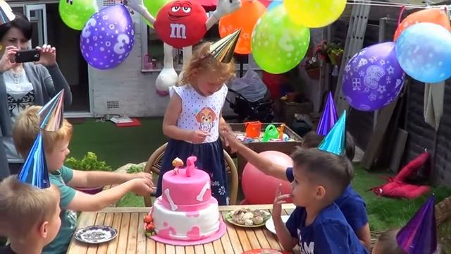 Любимой доченьке Дашеньке 3 годика/HAPPY 3 BIRTHDAY DARYA смотреть онлайн