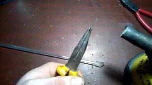 РЕМОНТ КРЮЧКА ТРОСТИ(воротка) ОКОННЫХ ЖАЛЮЗИ. Своими руками.