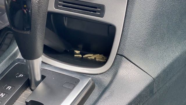 Автомобильный пылесос Suitu