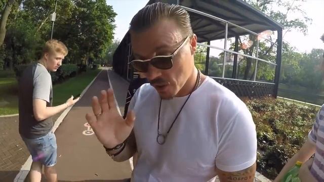 =Сергей Симонов ловит Pikachu на POKEMON GO в католической церкви в Америке, фбр разыскивает…= смотреть онлайн