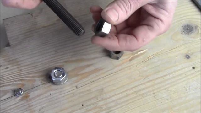 Как открутить гайку, болт без подходящего ключа. 3 СПОСОБА! смотреть онлайн