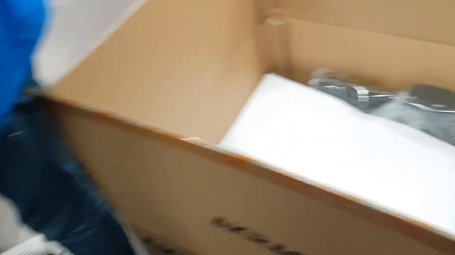 Распаковка ДВУХ ПРОФ.Кресел до (130 кг) AKRACING OPAL в Москву смотреть онлайн