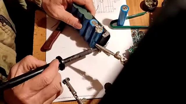 восстановление батареи шуруповерта ANY POWER. замена аккумулятора литий ион . 1 часть смотреть онлайн