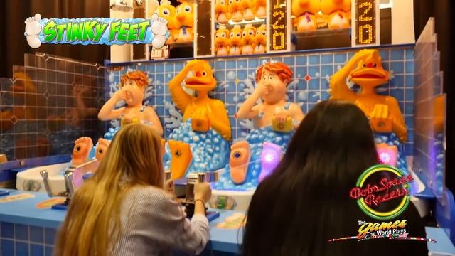 Bob's Space Racers - Games Showcase from the 2018 IAAPA Expo смотреть онлайн