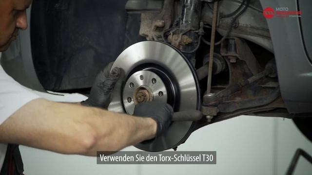 Bremsbeläge und Bremsscheiben vorne wechseln | FIAT Grande Punto 1.9 MultiJet 120 2006 смотреть онлайн