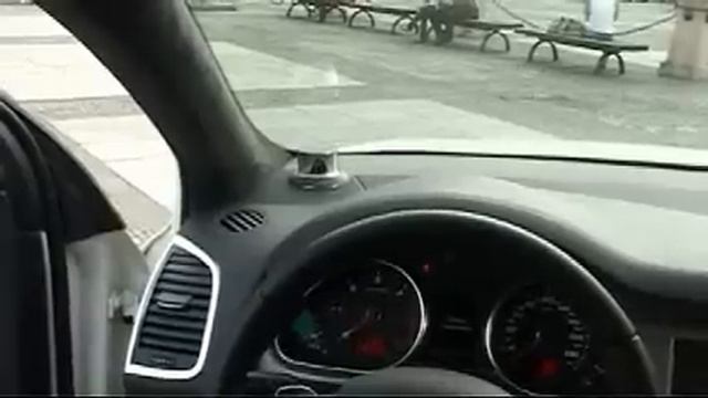 Tempo: Test Audi Q7 V12 TDI