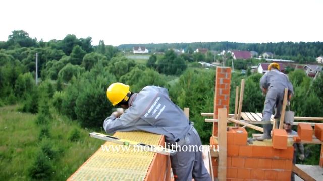 Монтаж стен из керамических блоков при строительстве частного дома в Московской области смотреть онлайн