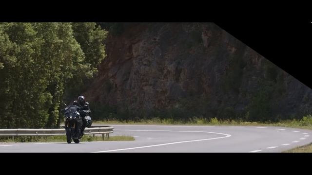 GSX-S1000GX | Official Promotional Video | Suzuki смотреть онлайн