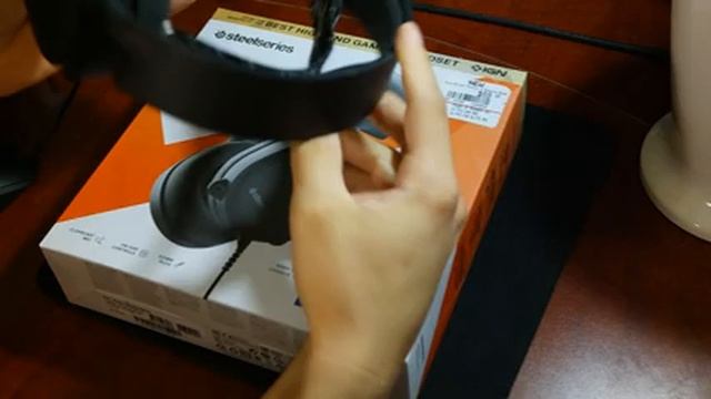 Steelseries ARCTIS 3 Headset [Unboxing] смотреть онлайн