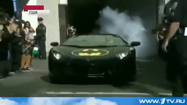 5 ти летний мальчик стал Бэтменом смотреть онлайн