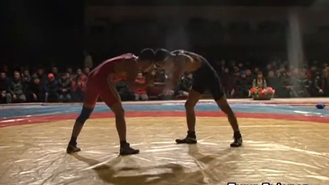 Спорт. Вольная борьба. Чемпионат Кыргызстана-2016. 65 кг 1\8 Бекназар Керимбеков-Сарыгул Жусупов смотреть онлайн