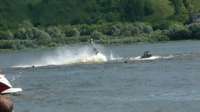 На воде. Берег Маугли 2015. смотреть онлайн