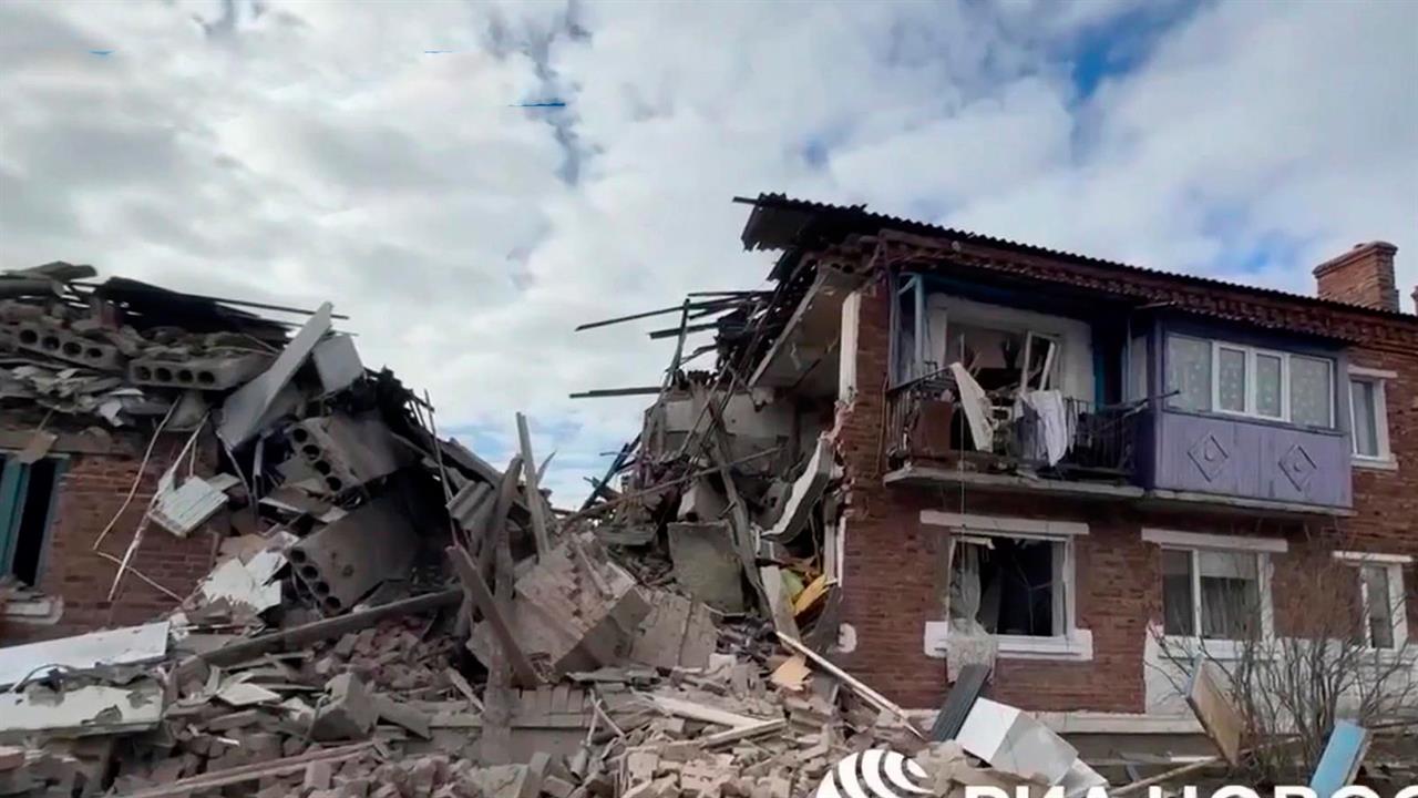 В результате обстрела поселка в ДНР погибли четыре человека