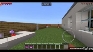 играю в скулбой в Майнкрафте