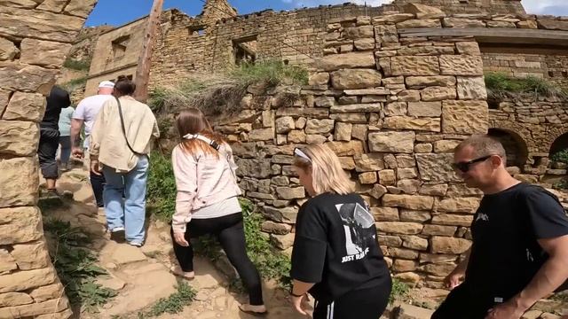 ТУРЫ ПО ДАГЕСТАНУ. В Гамсутль с Туристами. #гамсутль #салтинскийводопад #турывдагестан смотреть онлайн