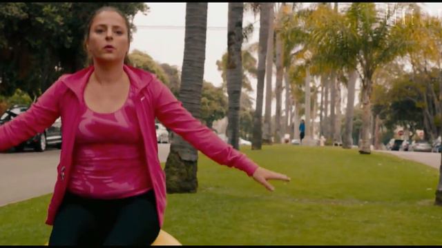 Bienvenido A Los 40 - Trailer Subtitulado HD смотреть онлайн
