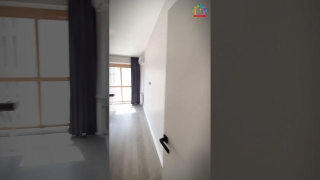 Відео огляд 2 кім. квартири з просторою кухнею вітальнею у ЖК Forum Apartment, вул. Під Дубом, 26 смотреть онлайн