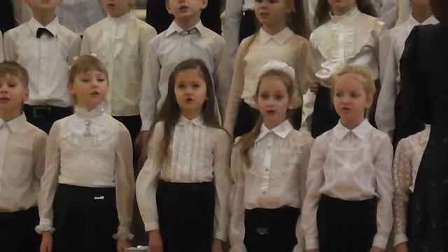 Младший общешкольный хор ДМШ №9 в Капелле 27.12.2015 смотреть онлайн