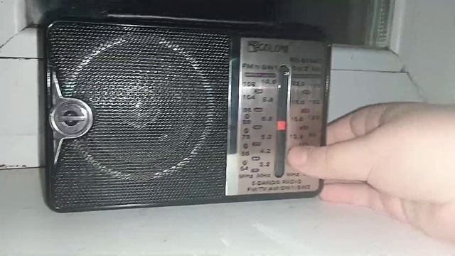 Радиоприемник GOLON RX-606AC. прием в AM диапазоне 04.10.2023 около 19:45 смотреть онлайн