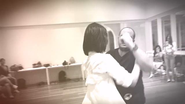 "Tell me" Brazilian zouk demo by Stephen Armstrong and Natalia Novoselova (Bangkok Brazilian Zouk) смотреть онлайн