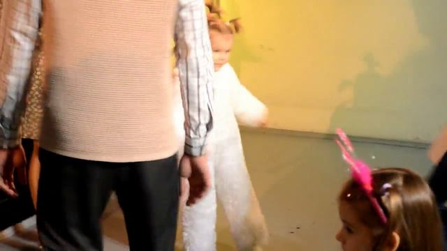 Новогодний утренник, Аэлита в гостях у НАСТОЯЩЕГО Дедушки Мороза. Театр А-Я смотреть онлайн