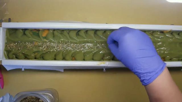 Making & Cutting Irish Morning Cold Process Soap смотреть онлайн