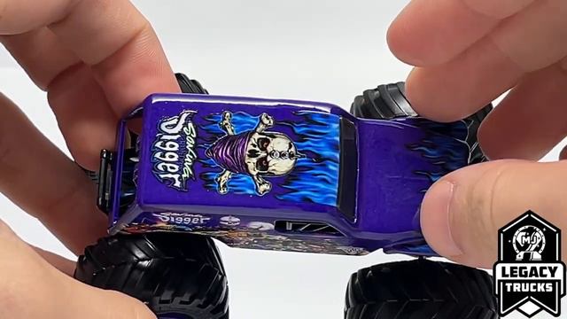 SPIN MASTER MONSTER JAM SERIES 24 | 1:64 SCALE смотреть онлайн