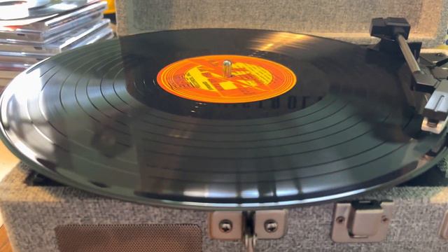 Bobby Day- Rockin’ Robin (Re-recorded) (33 RPM) смотреть онлайн