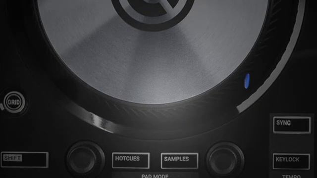 DJ Distill8 Deep Tech House Mix..... With new logo created on Blender. смотреть онлайн