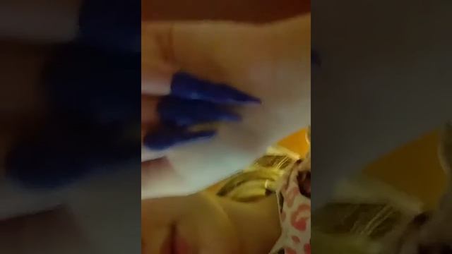 Делаю себе маникюр из пластилина смотреть онлайн