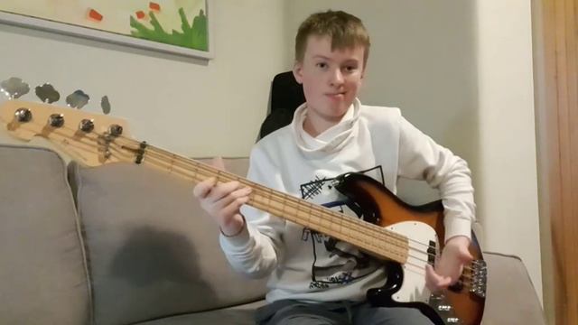 MEN IN BLACK (@willsmith) BASS COVER смотреть онлайн
