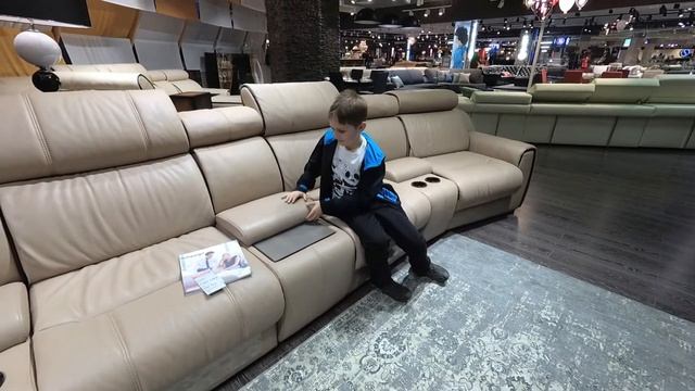 Диван за 3 000 000 рублей смотреть онлайн
