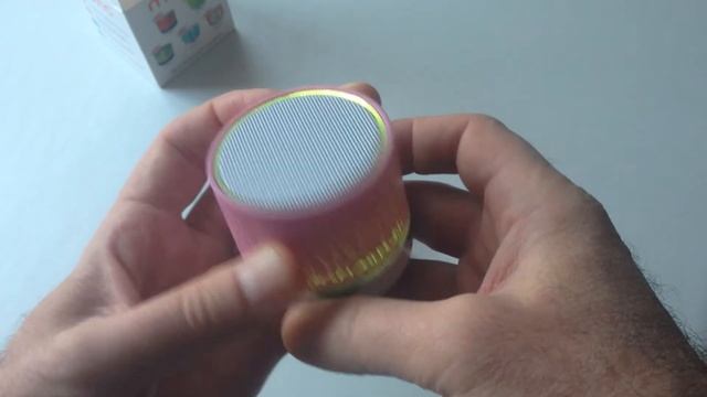 МР3 колонка с USB входом, micro SD, радиоприемник смотреть онлайн