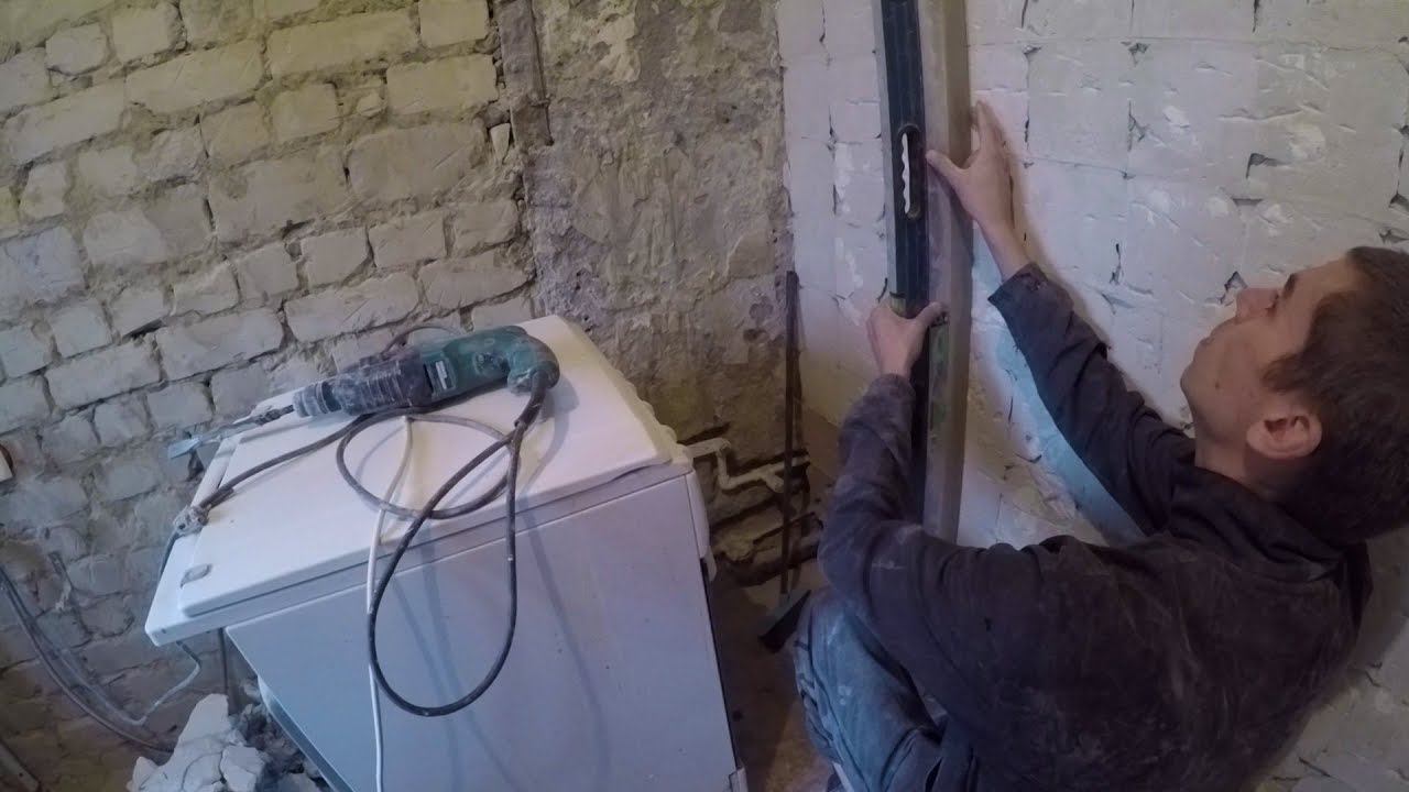 Проверяю соц.ремонт в новостройке.Сделали демонтаж на кухне. смотреть онлайн