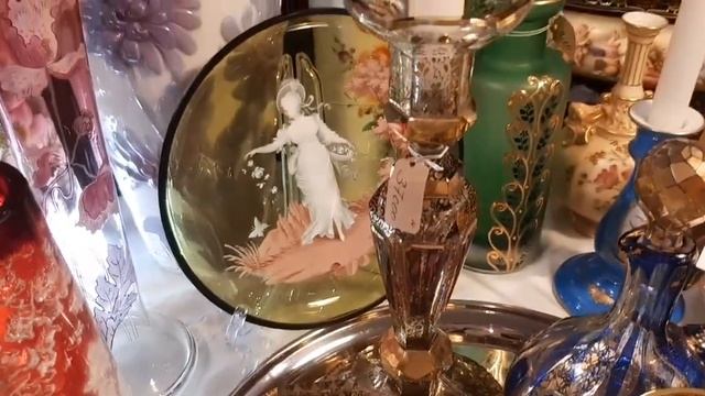 ?БЛоШИНЫЙ РЫНоК . МОРЕ АНТИКВАРНОГО ФАРФОРА, СТЕКЛА И ХРУСТАЛЯ смотреть онлайн