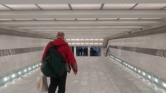 Новый выход со станции "Комсомольская" к Ленинградскому вокзалу смотреть онлайн