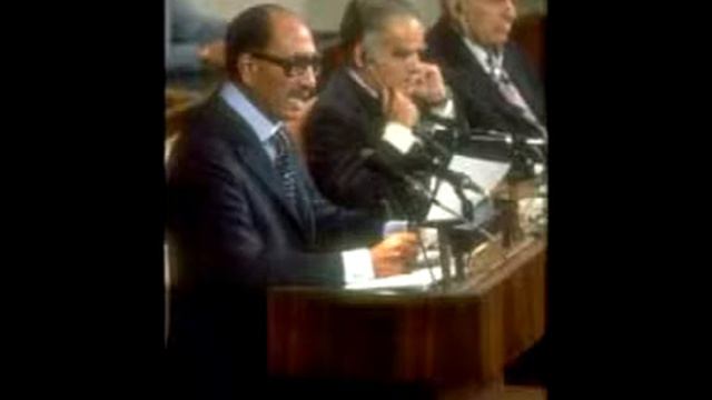 President Mohamed Anwar El Sadat ايام السادات смотреть онлайн