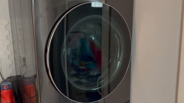 LG WashTower - How Loud Is It When Being Used?! смотреть онлайн
