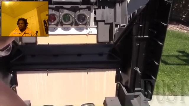 DustDaRapper React: What's inside a TV? смотреть онлайн