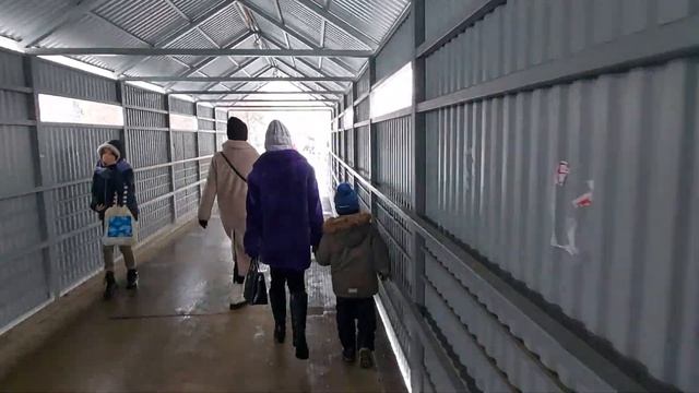 ?ВТОРОЙ ГОДОВЩИНЕ РЕМОНТА КРАСНОГО МОСТА ПОСВЯЩАЕТСЯ! ?ТЕПЕРЬ ПРОЦЕСС ВРОДЕ БЫ ИДЁТ! смотреть онлайн