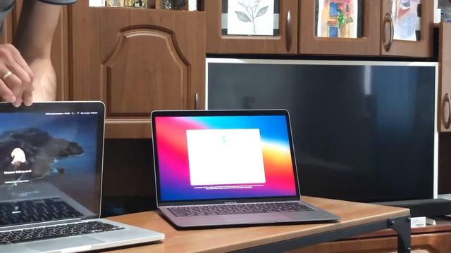 Распаковка MacBook Air M1 смотреть онлайн