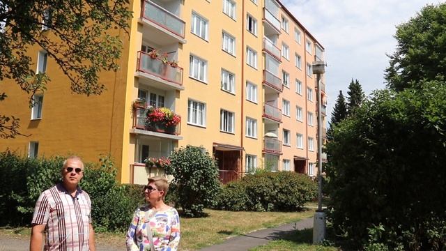 Обзор недвижимости в Марианских Лазнях. #2. Вилловая часть, панельные дома, кооперативные дома. смотреть онлайн