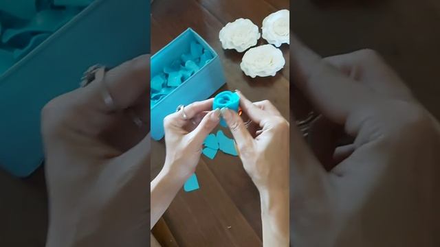 Мастер класс Роза для фотозоны из обрезков смотреть онлайн