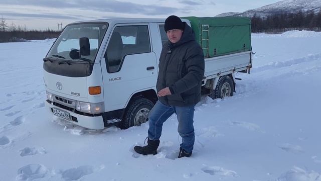 На что способен Toyota Land Cruiser Prado 2. И Хайс тоже в деле! смотреть онлайн