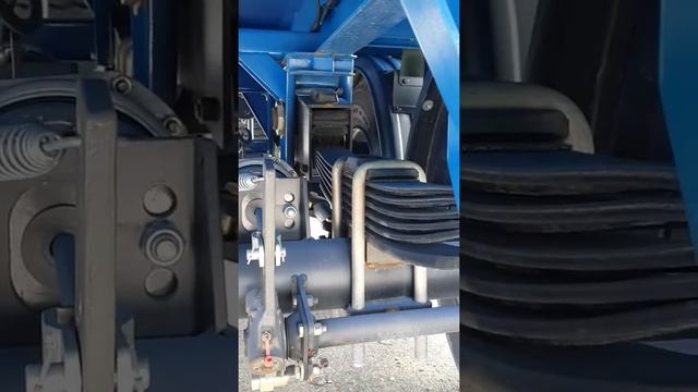 Задняя подвеска СЗАП 83053 (НЕФАЗ 8332-04) вид сзади смотреть онлайн