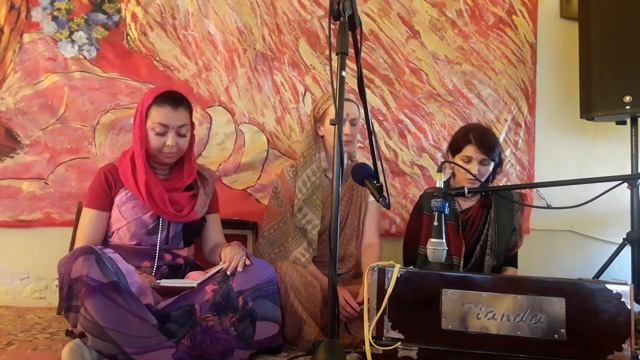 Нрисимха-кавача (Хари-канта дд, Уддхарини Туласи дд, Мадхава Атиприя дд) смотреть онлайн