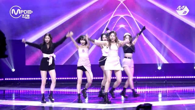 LE SSERAFIM-FEARLESS